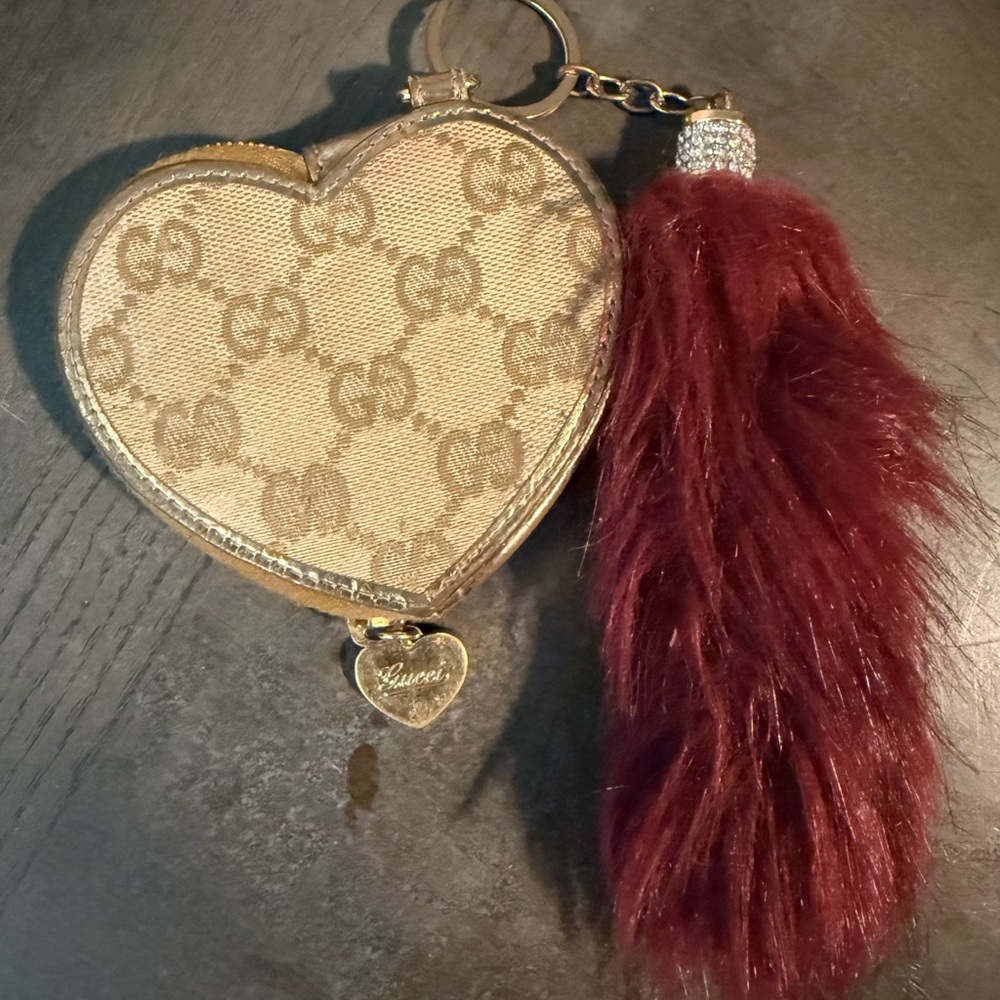 Gucci Heart Coin Pouch